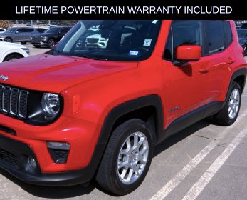 Used 2021 Jeep Renegade Latitude AWD/4WD image 3