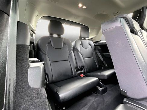 Certified 2023 Volvo XC90 B6 Plus image 26
