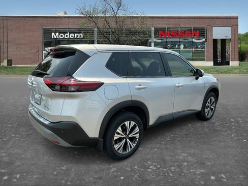 Certified 2023 Nissan Rogue SV AWD/4WD image 4