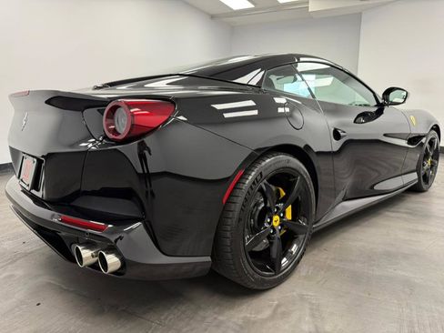 Used 2019 Ferrari Portofino image 38