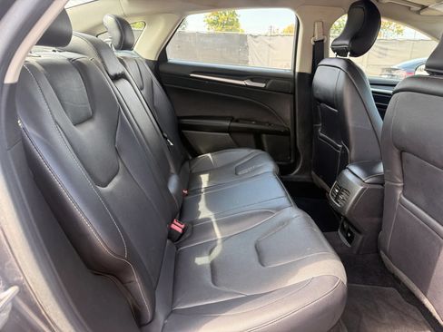 Used 2017 Ford Fusion Titanium FWD image 20