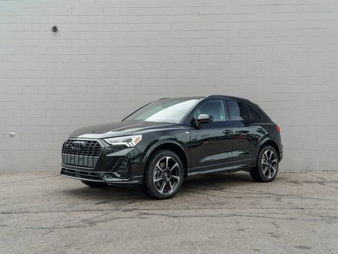Used 2025 Audi Q3 2.0T Premium Plus w/ Premium Plus Package AWD/4WD image 1