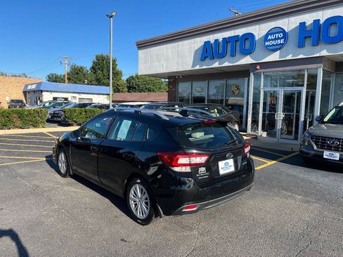 Used 2018 Subaru Impreza 2.0i Premium w/ Eyesight & BSD & Rcta AWD/4WD image 11