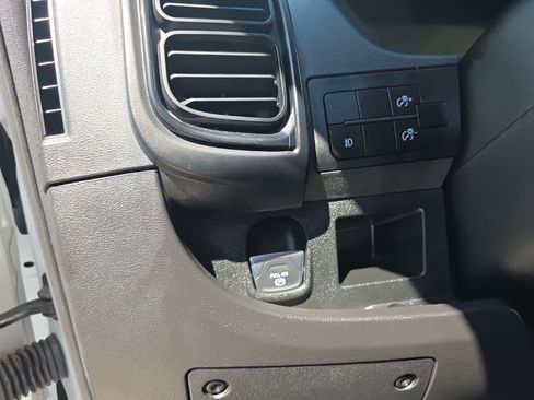 Used 2025 RAM ProMaster 2500 w/ U-Haul Equipment Group image 11