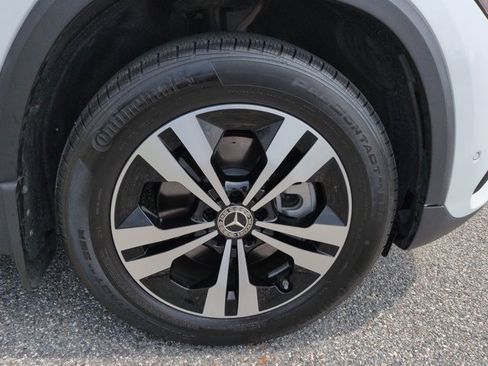 Certified 2024 Mercedes-Benz GLA 250 4MATIC image 11