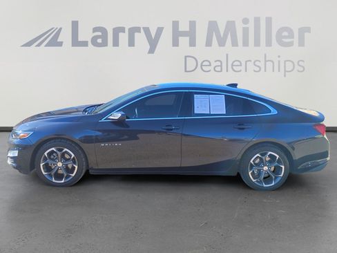 Used 2023 Chevrolet Malibu LT image 2