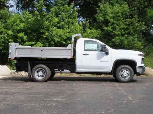 New 2025 Chevrolet Silverado 3500 W/T w/ WT Convenience Package AWD/4WD image 3