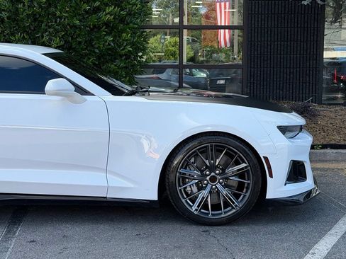 Used 2019 Chevrolet Camaro ZL1 RWD image 23