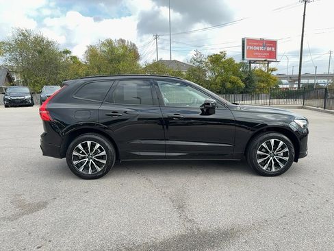 Used 2025 Volvo XC60 B5 Plus w/ Climate Package image 6