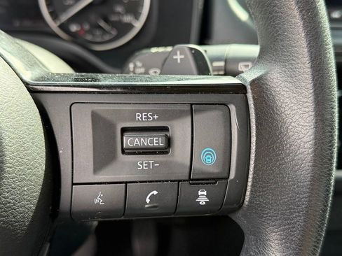 Used 2021 Nissan Rogue SV AWD/4WD image 15