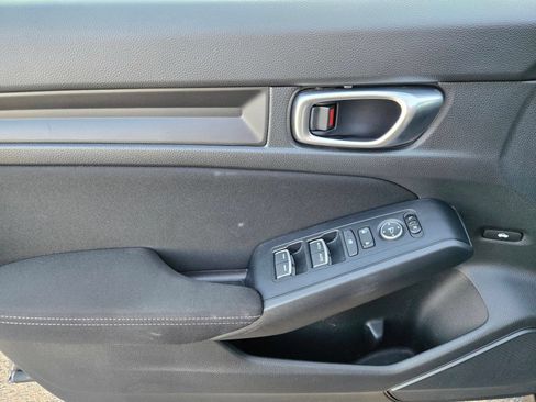 Used 2023 Honda Civic LX image 17