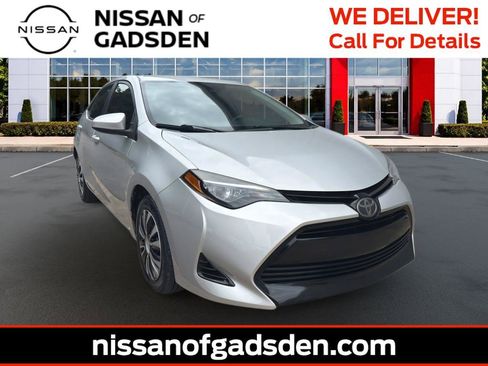 Used 2018 Toyota Corolla LE FWD image 1