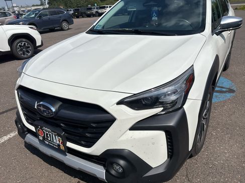 Used 2023 Subaru Outback Touring XT AWD/4WD image 2