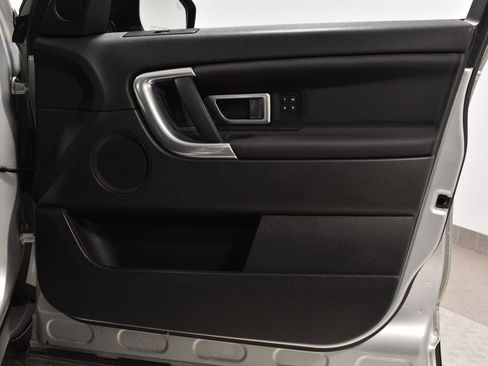 Used 2019 Land Rover Discovery Sport HSE image 33