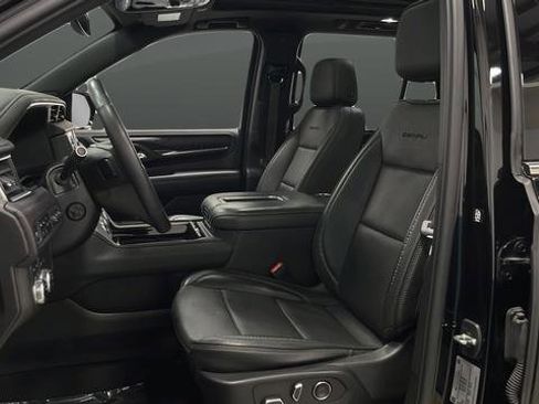 Used 2021 GMC Yukon Denali AWD/4WD image 9