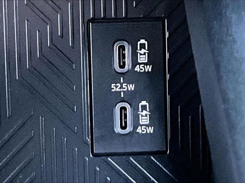 Used 2025 Toyota Tacoma TRD Off-Road image 33