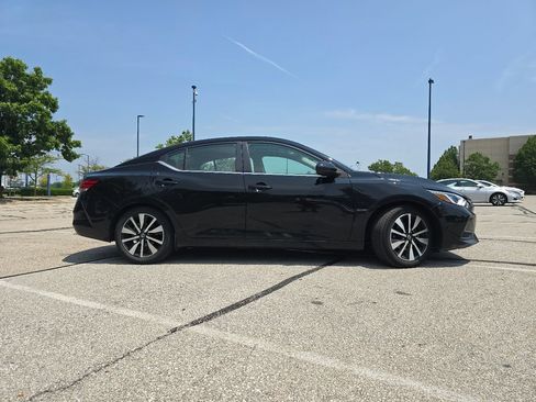 Used 2023 Nissan Sentra SV w/ SV Premium Package FWD image 15