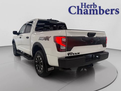 Used 2023 Nissan Titan PRO-4X w/ Pro-4x Convenience Package AWD/4WD image 3