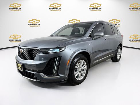 Used 2021 Cadillac XT6 Luxury FWD image 3