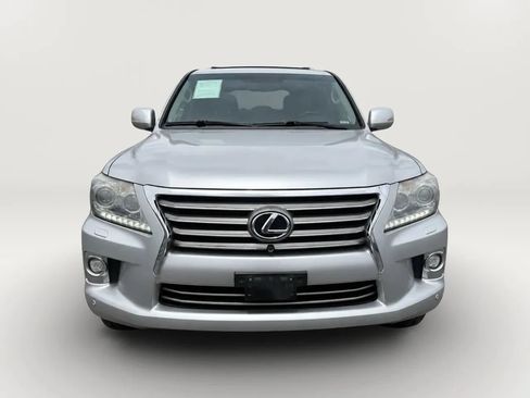 Used 2014 Lexus LX 570 4WD w/ Luxury Package image 2