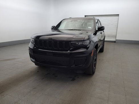 Used 2024 Jeep Grand Cherokee L Laredo image 15