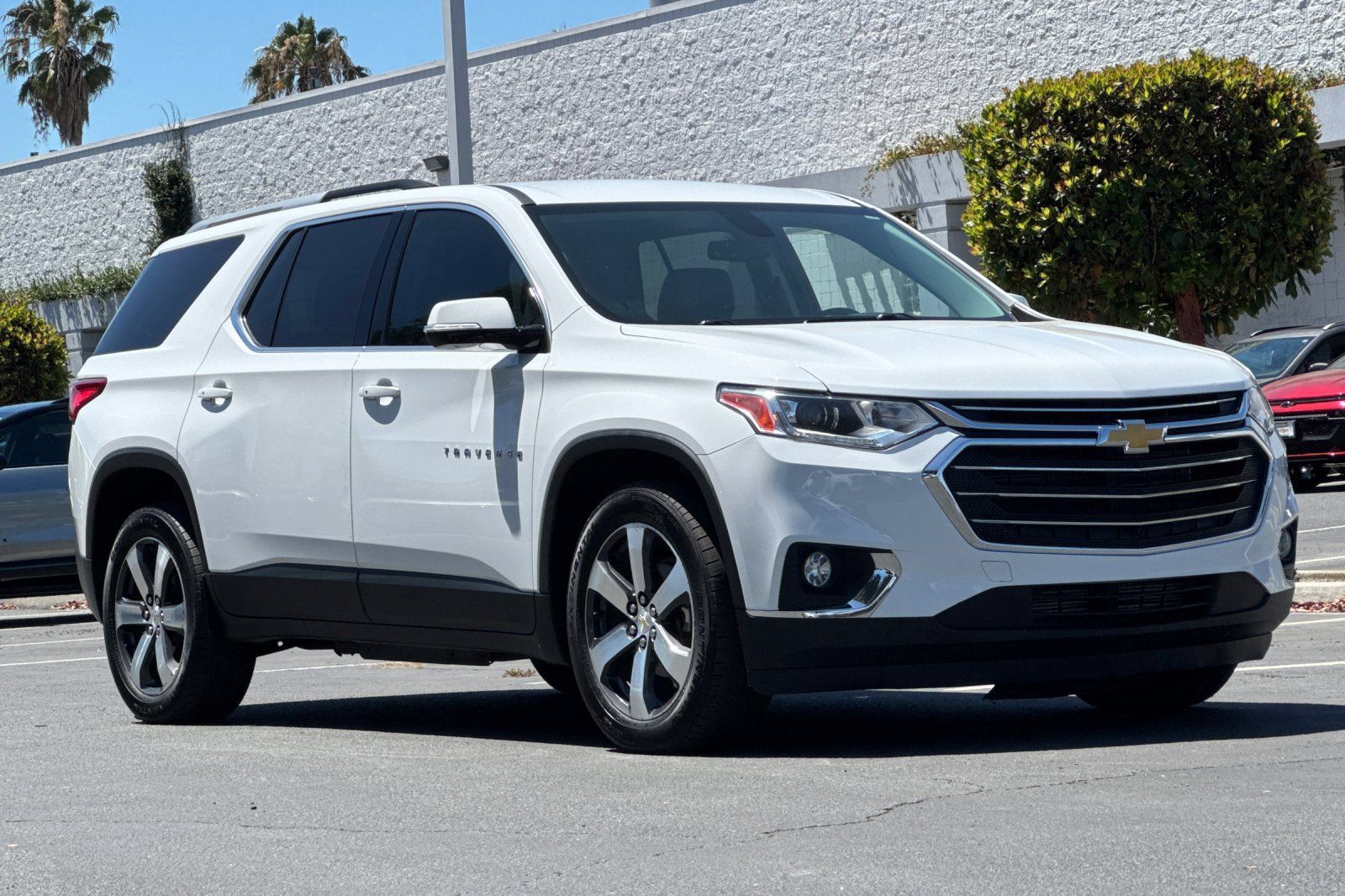 Used 2018 Chevrolet Traverse LT w/ LPO, Floor Liner Package AWD/4WD image 2