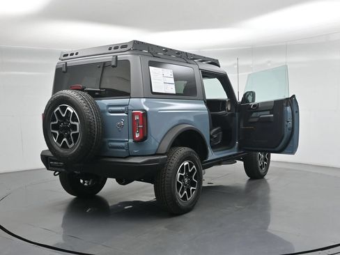 Certified 2022 Ford Bronco Badlands AWD/4WD image 6
