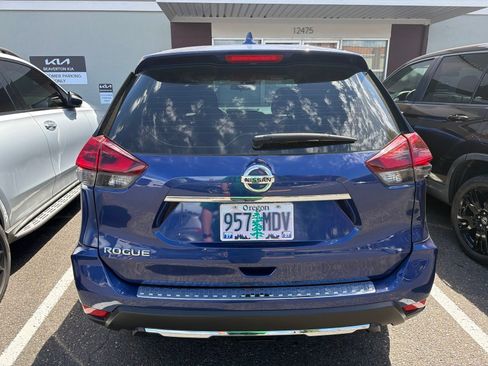 Used 2020 Nissan Rogue S FWD image 5