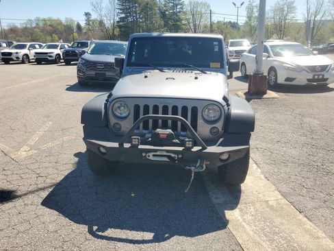 Used 2017 Jeep Wrangler Unlimited Sport w/ Quick Order Package 24S image 3