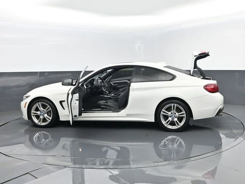 Used 2020 BMW 430i xDrive Coupe w/ M Sport Package image 32