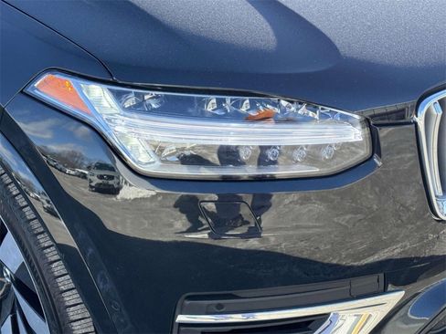 Certified 2024 Volvo XC90 T8 Plus w/ Protection Package Premier image 7