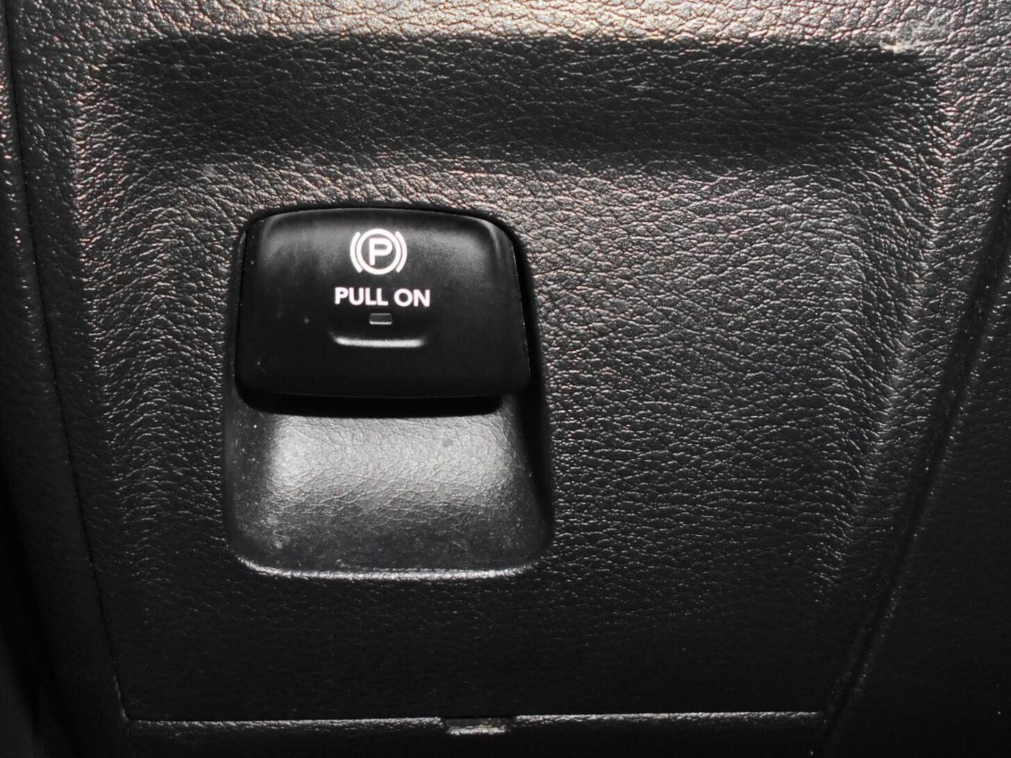 Certified 2023 RAM 1500 Big Horn AWD/4WD image 24