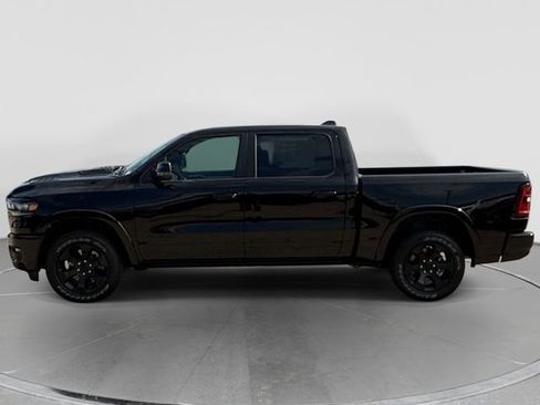 New 2026 RAM 1500 4x4 Crew Cab image 7