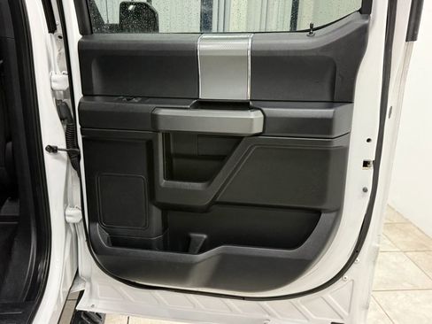 Used 2017 Ford F150 XLT w/ Equipment Group 302A Luxury AWD/4WD image 20