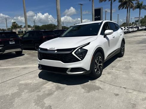 Certified 2024 Kia Sportage EX FWD image 2