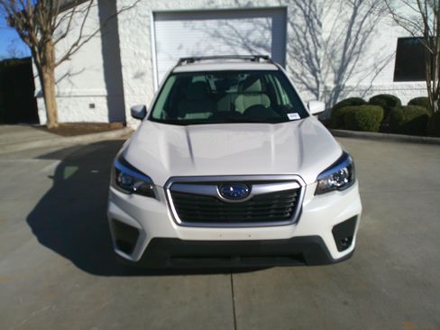 Used 2020 Subaru Forester Premium w/ Popular Package #1 image 3