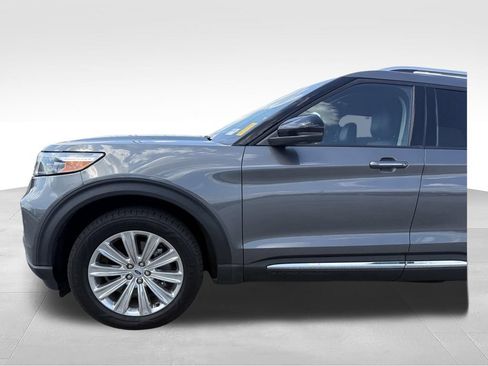 Used 2023 Ford Explorer Limited w/ Hybrid Equipment Group 310A AWD/4WD image 25