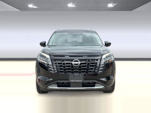 New 2026 Nissan Pathfinder Platinum FWD image 6