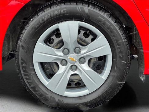 Used 2016 Chevrolet Cruze LS image 9