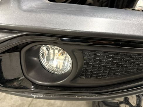 Used 2022 Jeep Gladiator Sport image 88