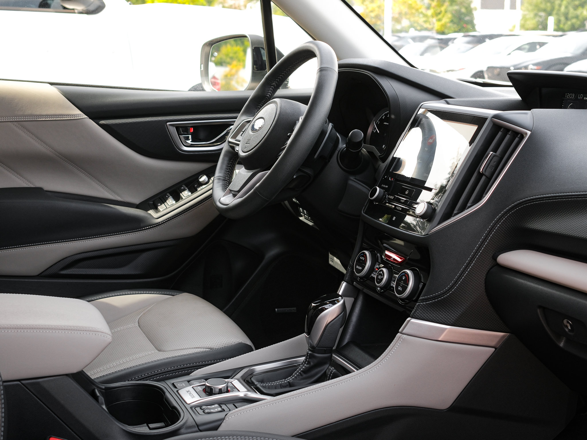 Used 2022 Subaru Forester Limited AWD/4WD image 37