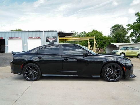 Used 2021 Dodge Charger R/T w/ Blacktop Package RWD image 3