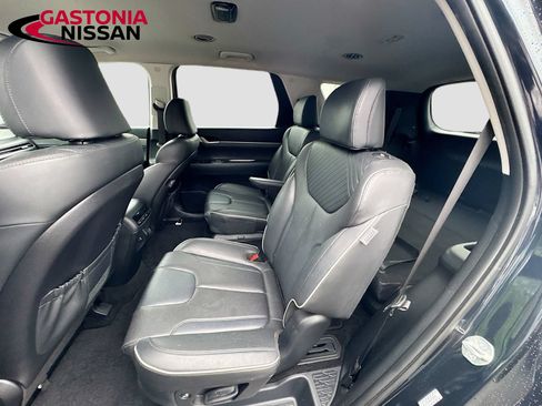 Used 2023 Hyundai Palisade SEL FWD image 32