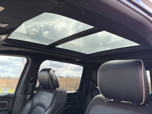 Used 2023 RAM 1500 Laramie AWD/4WD image 20