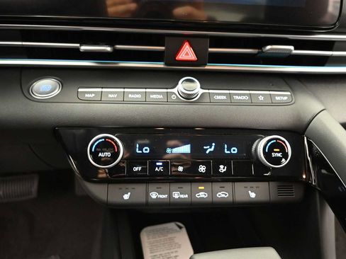 New 2026 Hyundai Elantra Limited FWD image 22
