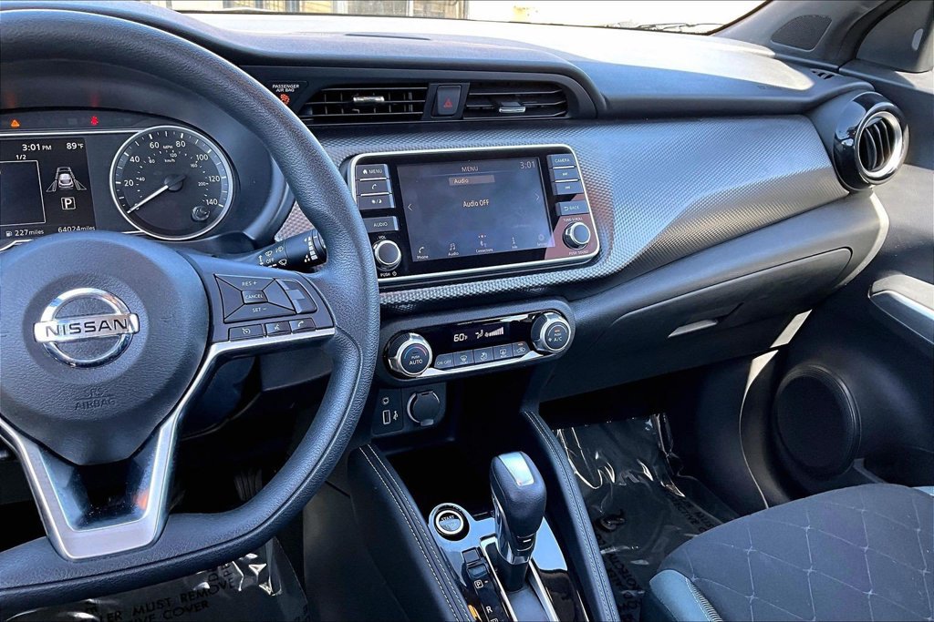 Used 2020 Nissan Kicks SV FWD image 9