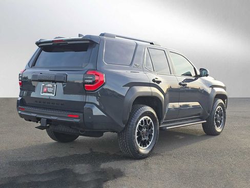 Certified 2025 Toyota 4Runner TRD Off-Road Premium image 3