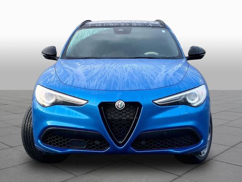 Used 2023 Alfa Romeo Stelvio Veloce AWD/4WD image 7