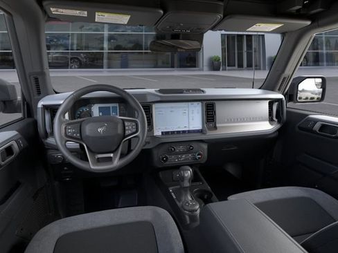 New 2025 Ford Bronco 4-Door AWD/4WD image 9