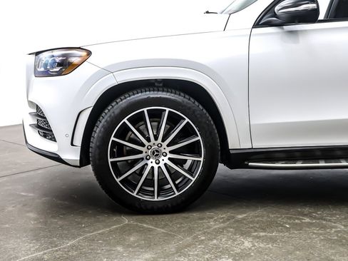 Used 2020 Mercedes-Benz GLS 580 4MATIC image 11